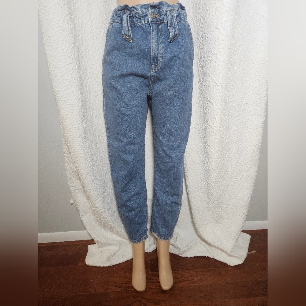 Zara Blue High-Waisted Jeans